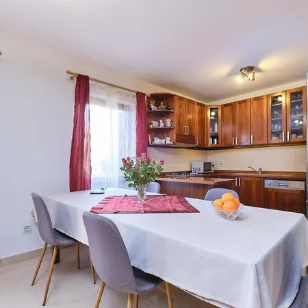 Dino 1 Apartament Mali Lošinj