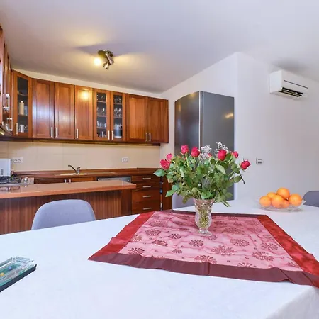 Dino 1 * Mali Losinj